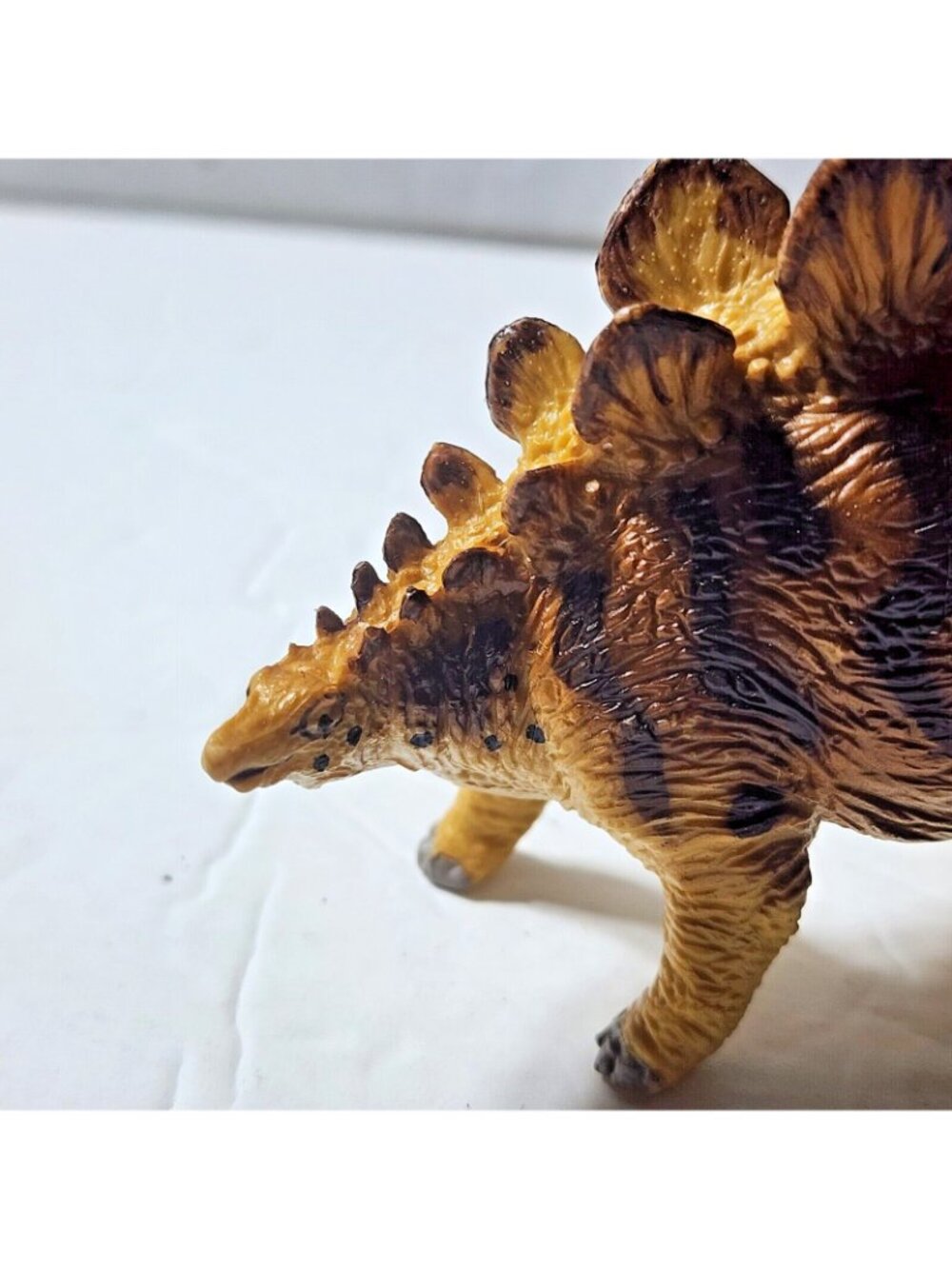 Safari Ltd Carnegie Stegosaurus Dinosaur Figure Rubber Vintage 1988 5 Meters 6"‎ - Picture 2 of 6